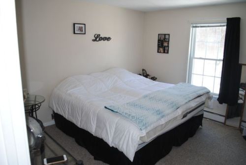 1910 White Cedar Blvd, Portsmouth, NH 03801-6558