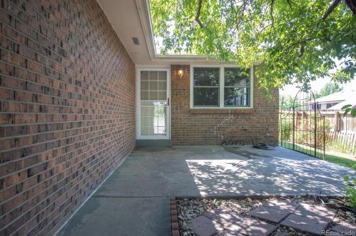 3685 Kipling St, Denver, CO 80033-5738