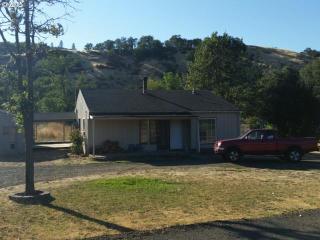 790 Tipton Rd, Roseburg, OR 97471-4468