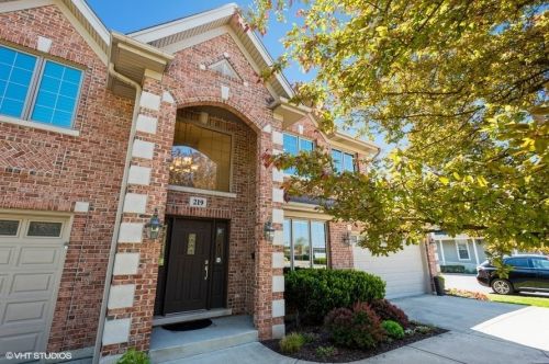219 Maple St, Itasca, IL 60143-1721