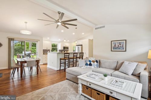 513 Leelyn Dr, Severna Park, MD 21146-3057
