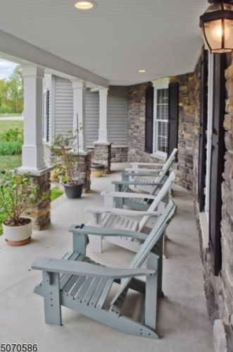 4 Dagmar Dale Dr, Wantage, NJ 07461-4011