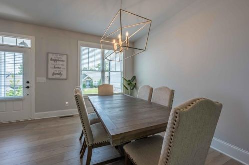 130 Stargaze Rdg, Holly Springs, GA 30114-5148