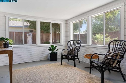 1925 Alvina Dr, Concord CA  94523-2801 exterior