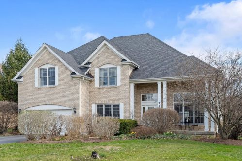411 Prairie Ridge Ln, North Aurora, IL 60542-1293