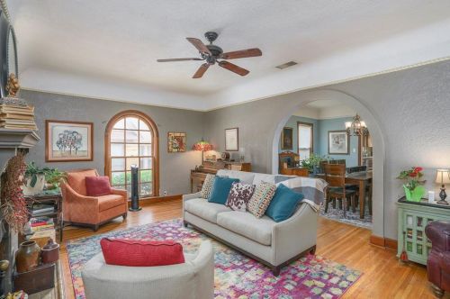 2563 University Dr, Fort Worth TX  76109-1147 exterior