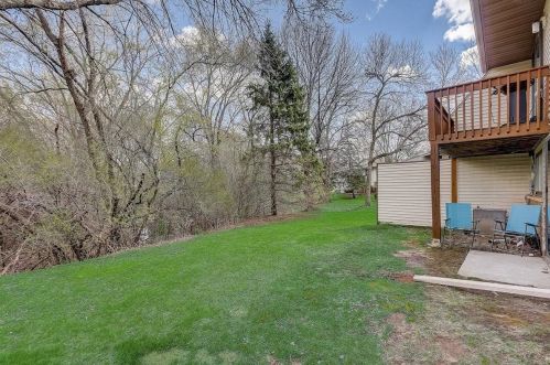 1681 Hickory Hill Dr, Saint Paul MN  55122-2527 exterior