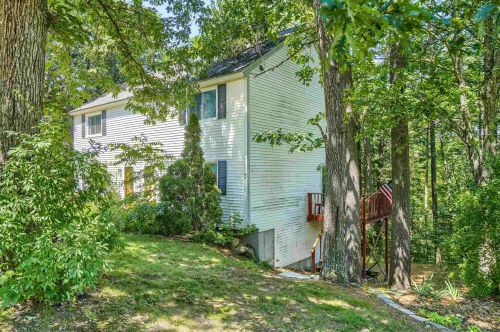 15 Overlook Dr, Derry, NH 03038-4372