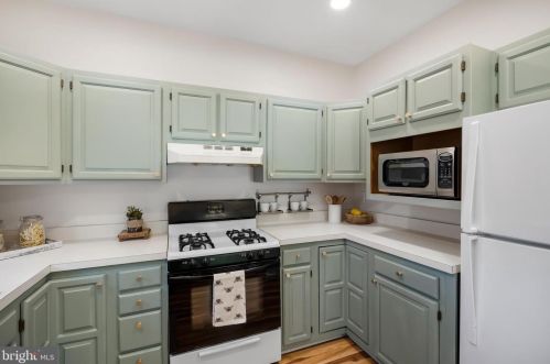 244 Hopkins Ave, Haddonfield NJ  08033-1409 exterior