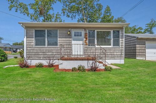 1220 Lister St, Point Pleasant Beach, NJ 08742-4009
