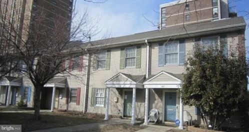 104 Stevens Ct, Camden NJ  08103-1020 exterior