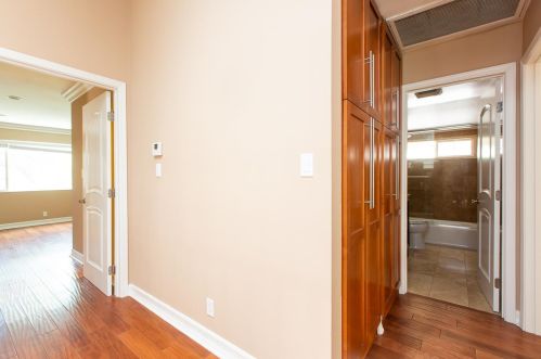 2411 Chevy Chase Dr, Glendale CA  91206-4525 exterior