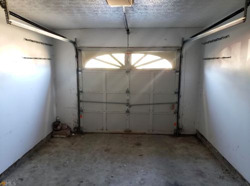 5930 Creekside Dr, Rex GA 30273-1166 exterior