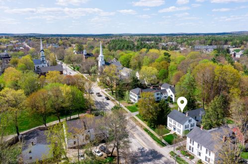 63 Main St, Yarmouth, ME 04096-6953