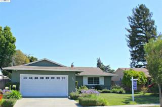25930 Madeline Ln, Hayward, CA 94545-2918