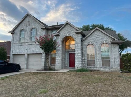 801 Bellflower Dr, Plano TX  75075-2367 exterior