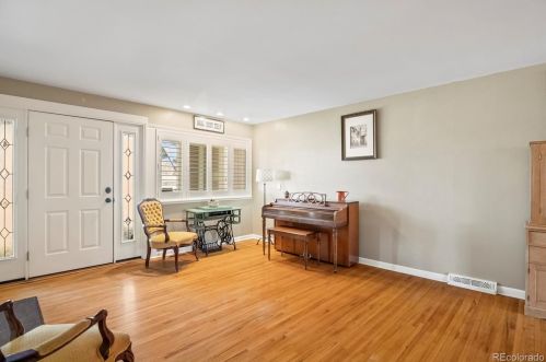 8036 Fremont Ave, Englewood CO  80112-1825 exterior