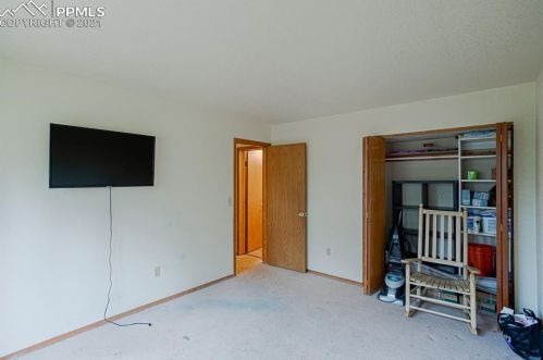 2730 Sunnywood Ave, Woodland Park CO  80863-9401 exterior