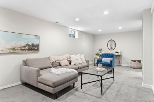 1310 Bates Pkwy, Englewood CO  80113-1761 exterior