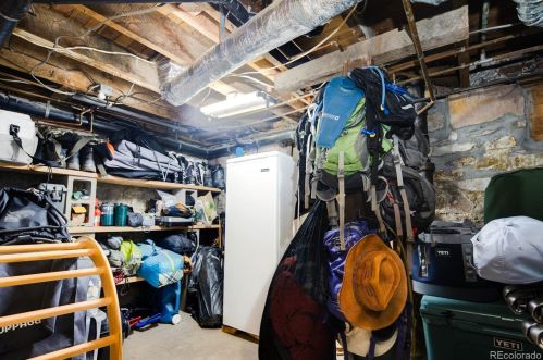 865 Logan St, Denver CO 80203-1290 exterior