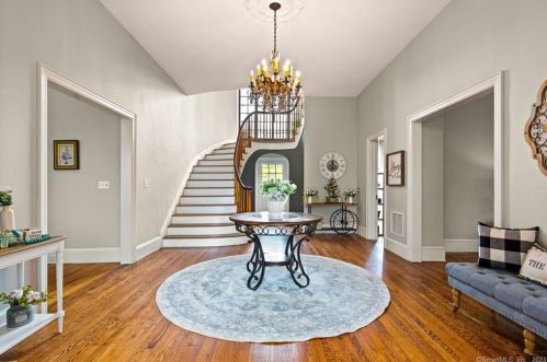 1428 Monroe Tpke, Upper Stepney CT  06468-1443 exterior