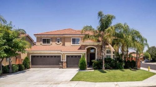 461 Palo Alto Ave, Clovis, CA 93612-0198