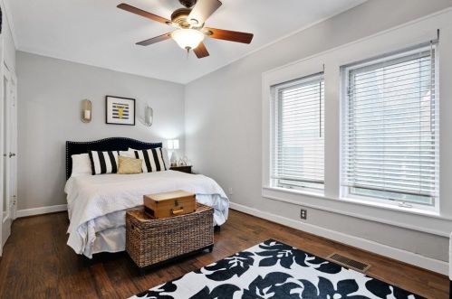 1301 Virginia Pl, Fort Worth TX  76107-2436 exterior