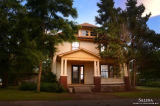 1501 Wells Fargo Rd, Lindsborg, KS 67456-6019