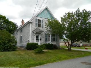 13 Crescent St, Norway, ME 04268-6016