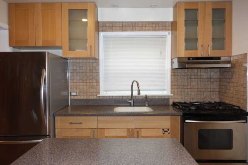 5933 Capulina Ave, Morton Grove, IL 60053-3004