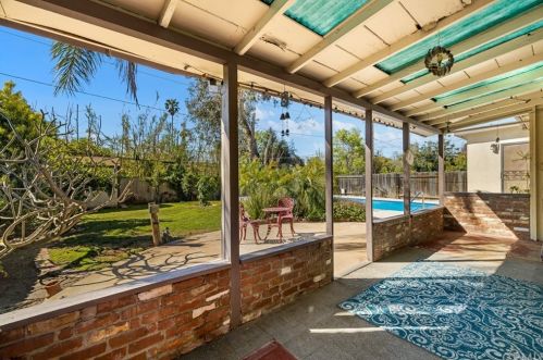 510 Park Ln, Santa Ana CA 92706-1338 exterior