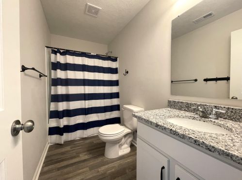 1881 Erika Dr, Springfield OH  45503-5883 exterior