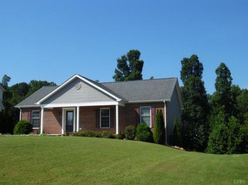 170 Oakview Dr, Monroe, VA 24574-3344