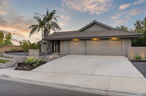 21561 Rushford Dr, El Toro, CA 92630-6543