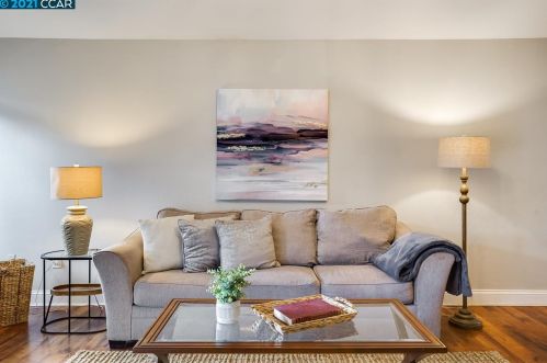 5210 Jomar Dr, Concord CA  94521-2343 exterior