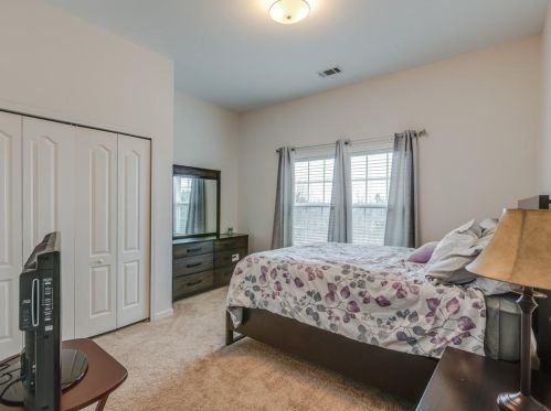 1919 Hoods Fort Cir, Kennesaw, GA 30144-3809