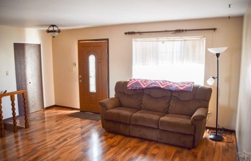 83 Massari Rd, Pueblo, CO 81001-1752