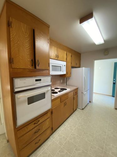 4884 Doyle Rd, San Jose, CA 95129-4318