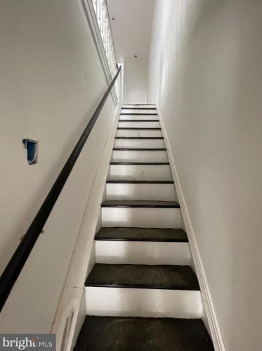 617 61 St, Philadelphia PA 19142-3513 exterior