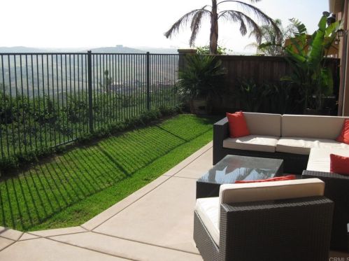 4092 Peninsula Dr, Carlsbad, CA 92010-5564