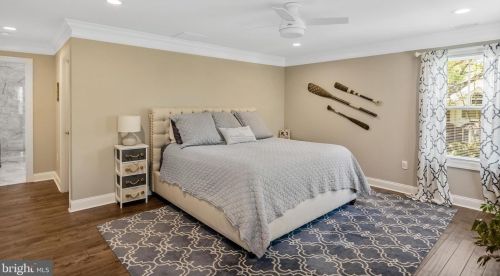 232 Elm Ave, Tavistock NJ 08033-2535 exterior