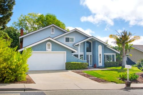 7814 Gabacho St, Carlsbad, CA 92009-8209