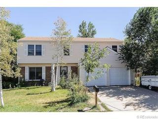 904 Memphis Way, Denver CO  80017-3102 exterior