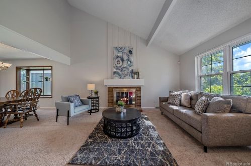 7601 Rosemary Cir, Englewood CO 80112-6421 exterior