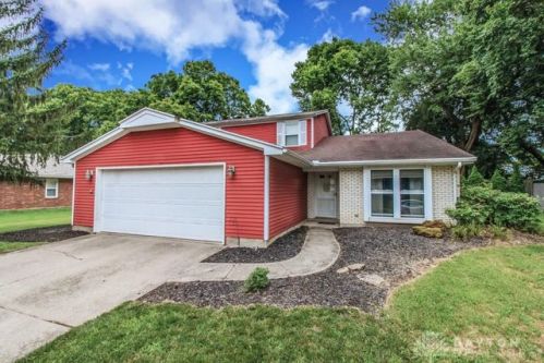 70 Clearview Dr, Springboro, OH 45066-1051