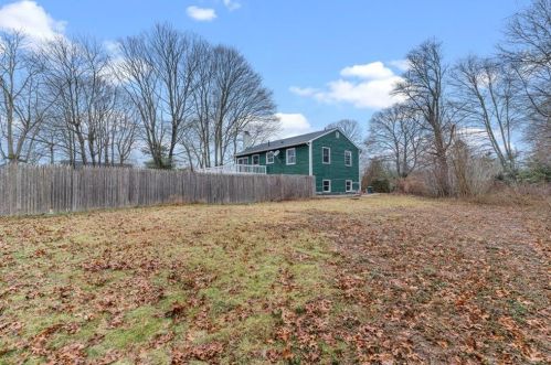 8 Clay St, Hopkinton RI  02804-1602 exterior