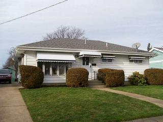1014 36th St, Erie, PA 16508-2516
