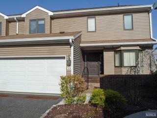 59 Fisher Rd, Mahwah, NJ 07430-1584