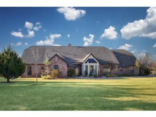 4500 Highland Hills Dr, Norman, OK 73026-1015