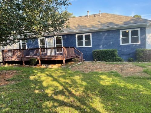 5721 Mountain Cres, Stone Mountain, GA 30087-5277